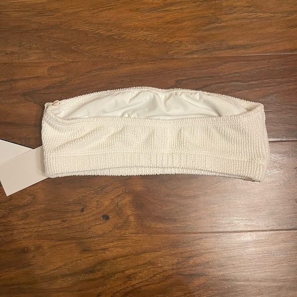 NWT Good American Ribbed Bandeau Swim Top Size 1/2 - Picture 3 of 4